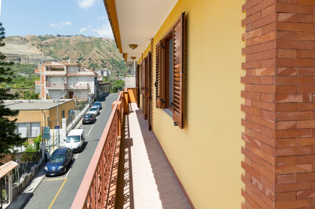 Bed and Breakfast Il Veliero Roccalumera Exterior foto
